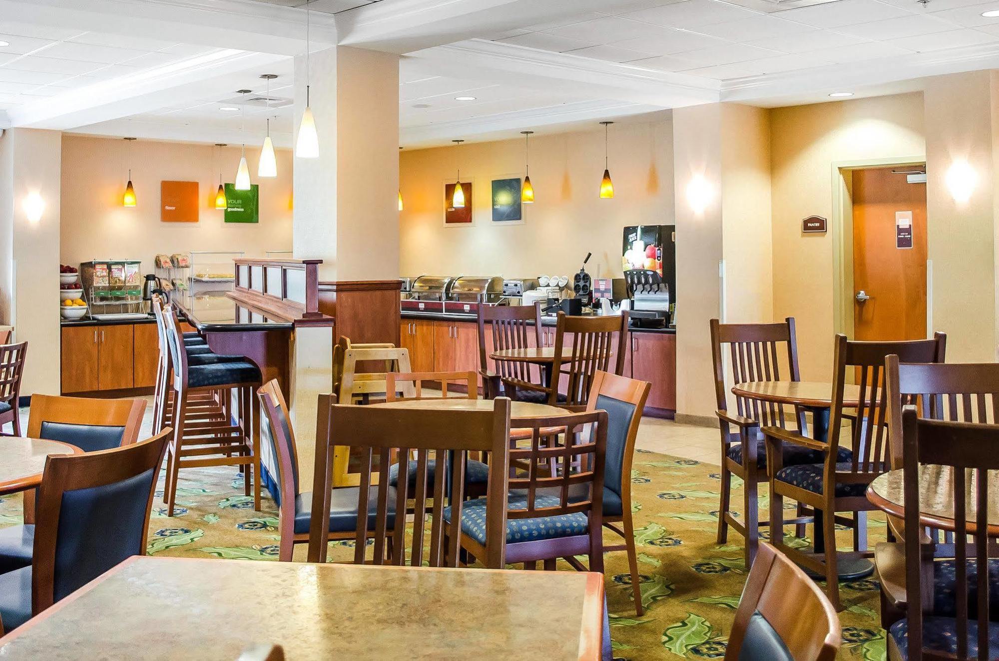 Comfort Suites Lancaster Amish Country Smoketown  Eksteriør billede